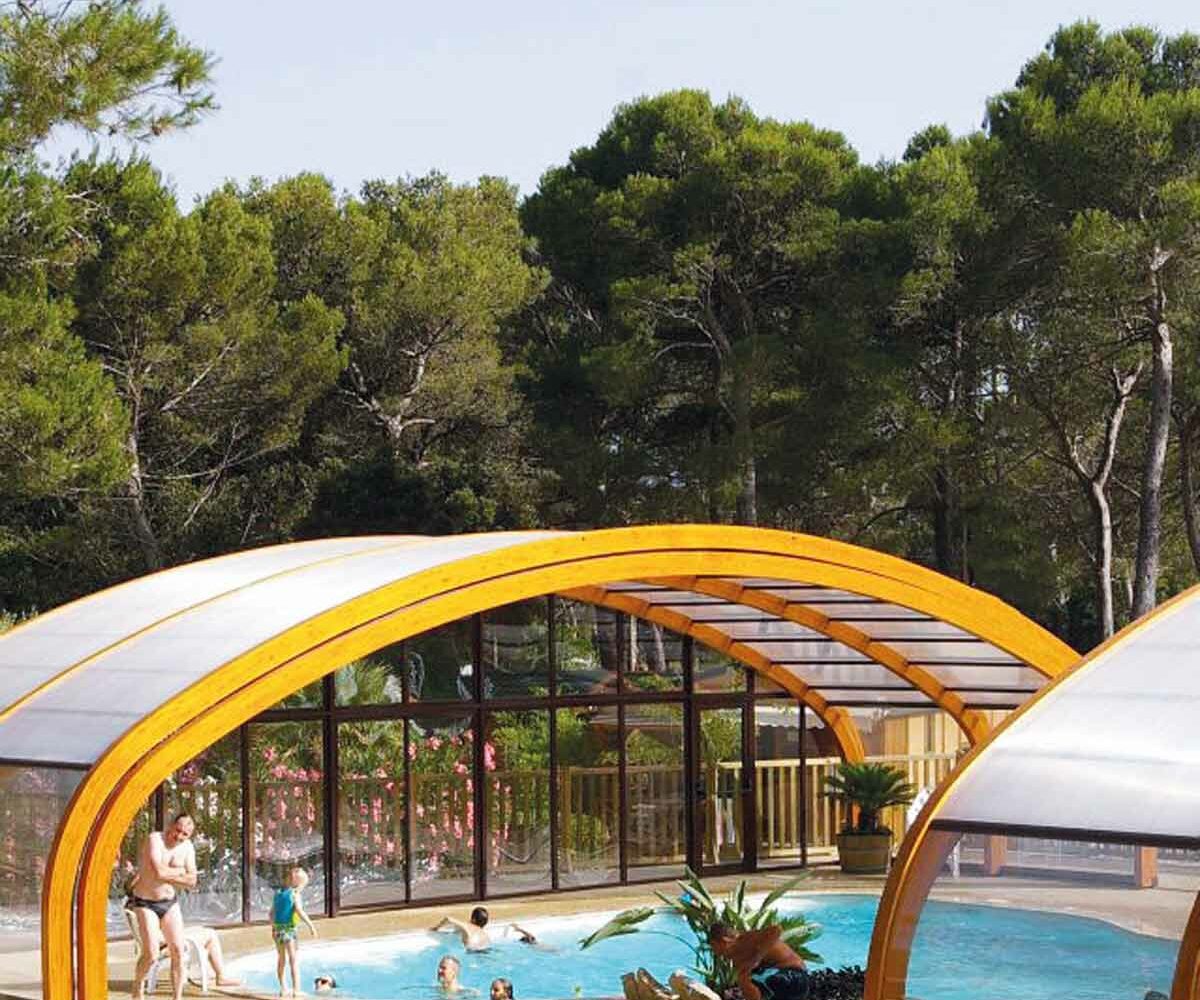 piscines collectives piscine avec abris