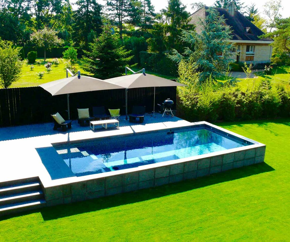 Piscine en béton hors sol réalisée vers Paris