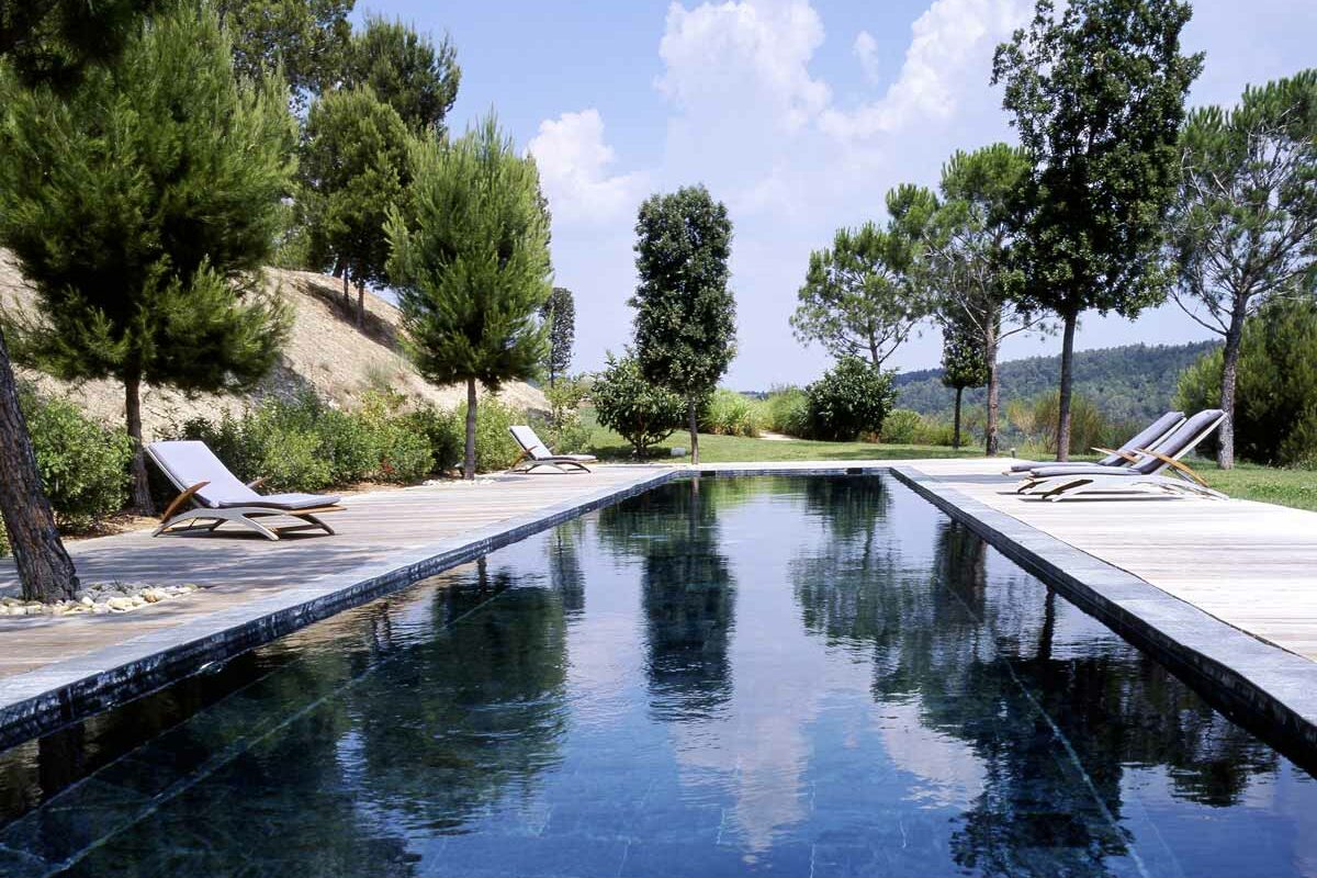 Couloir de nage avec un carrelage en ardoise