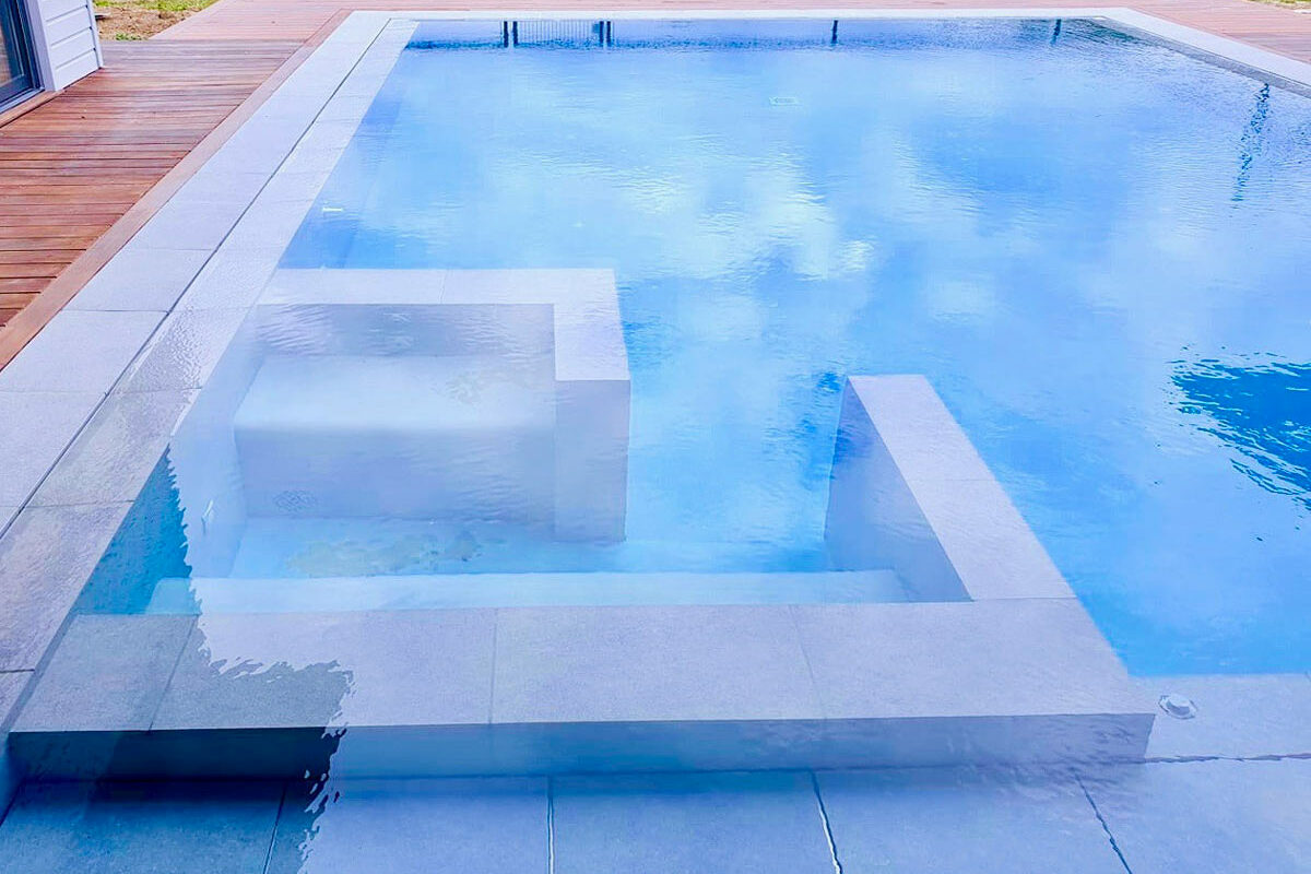 Construction d'une piscine miroir à bordeaux