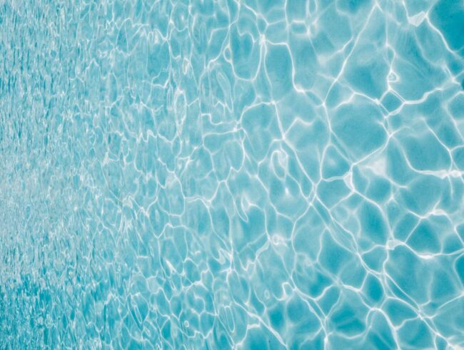 piscine en béton armé monobloc