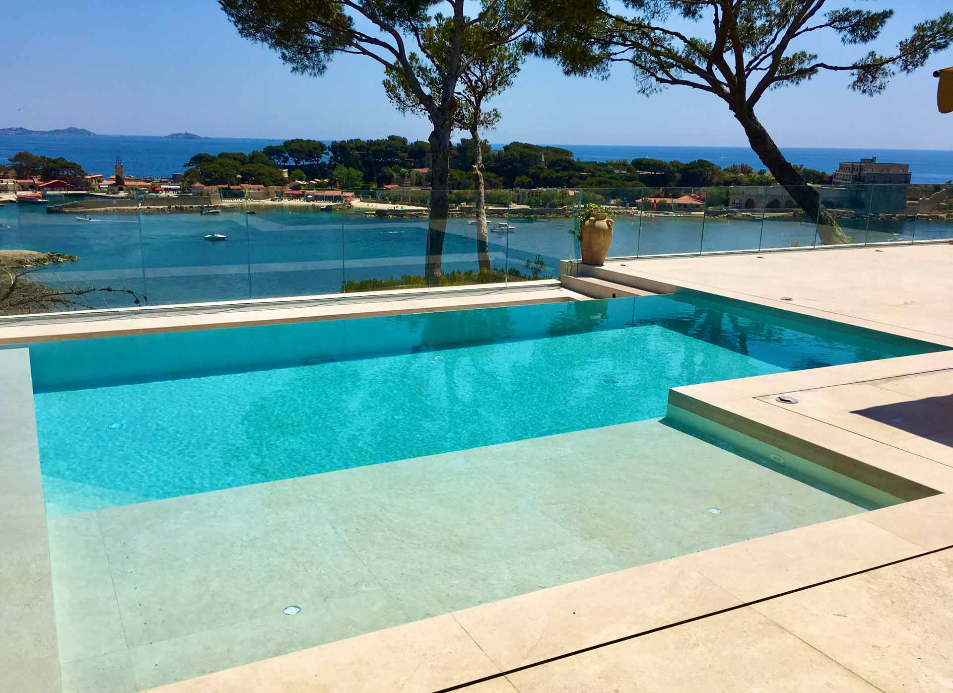 Piscine carrelée : Les avantages